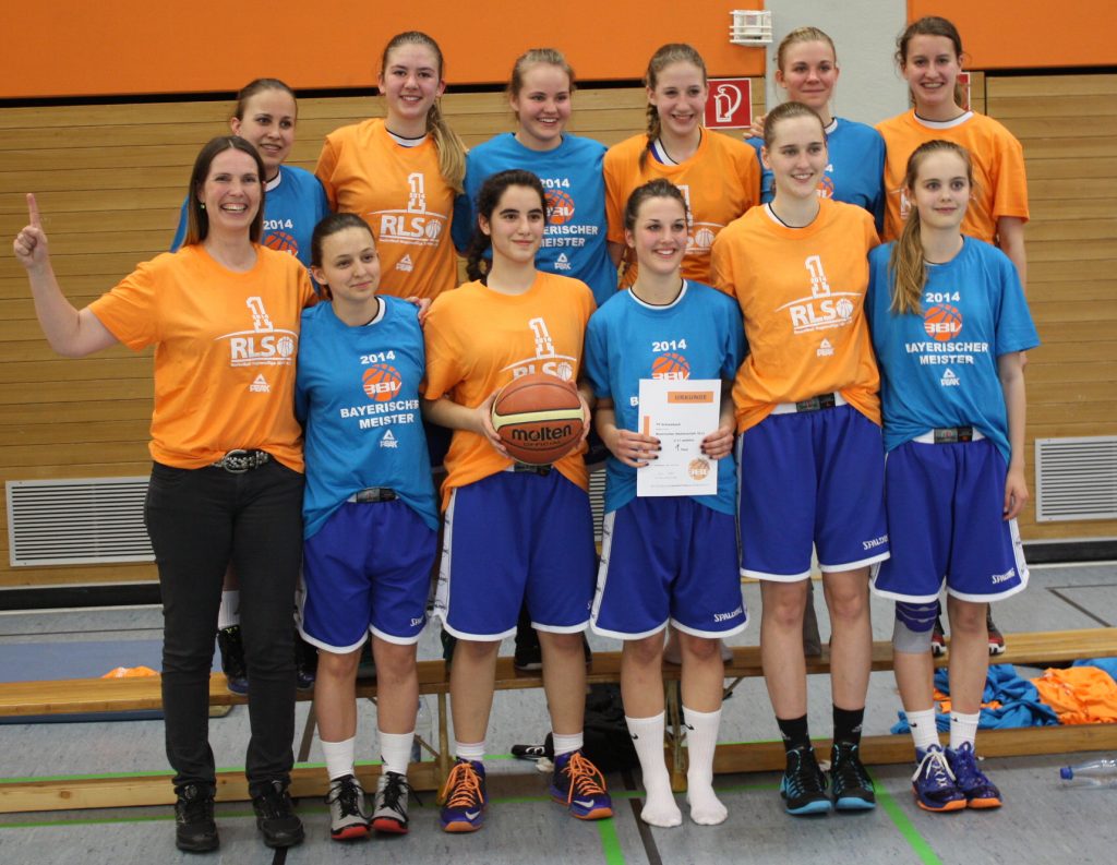 2014 holten die U17-Mädels die Süddeutsche Meisterschaft. Vier der Spielerinnen sind heute in der 1. Mannschaft und spielen 2. Bundesliga. Foto: Karin Fett