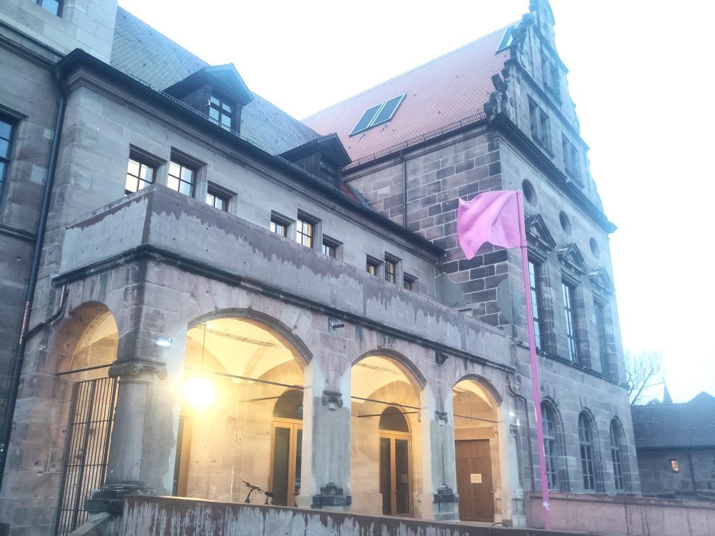 Künstlerhaus wieder ohne das "Künstl*haus"-Banner.